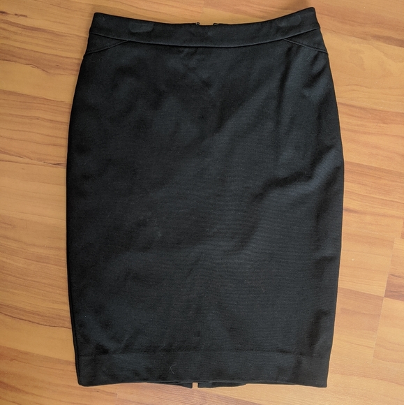 le chateau Skirts 42 Le Chateau Black Pencil Skirt Poshmark